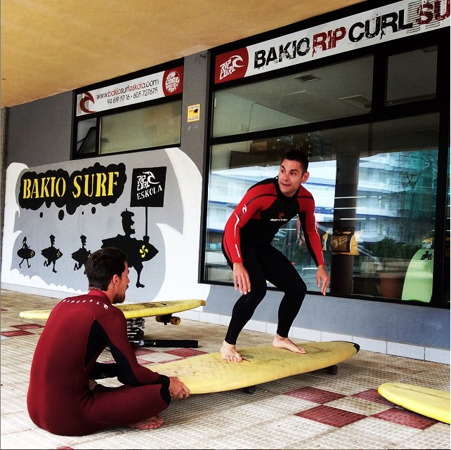 bakio surf eskola