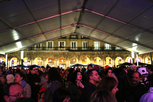 10-carnaval_bilbao_2016-juicio_zarambolas_farolin-ane_zabala-galder_perez