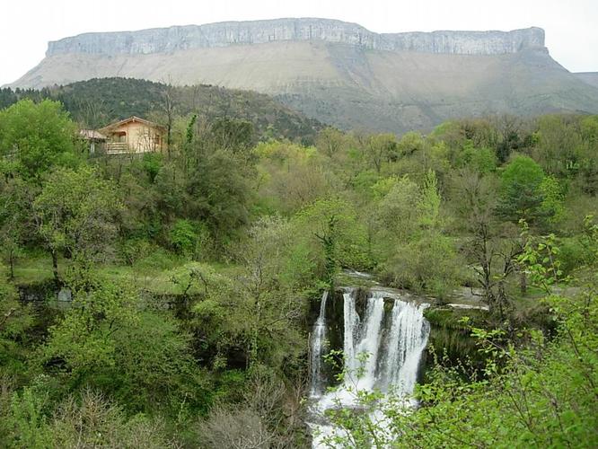 las casas de la cascada turismo escapada bilbao