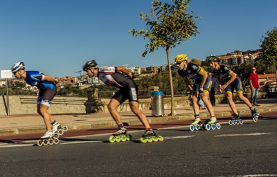 skating-race-getxo-planes