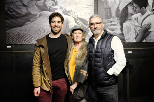exposicion besos enrique moreno