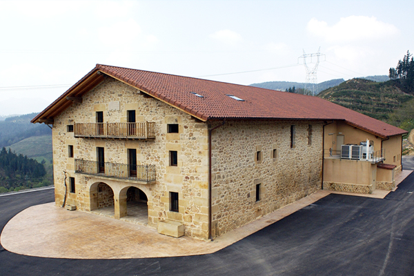 bodegas lapazaran muxika txakoli