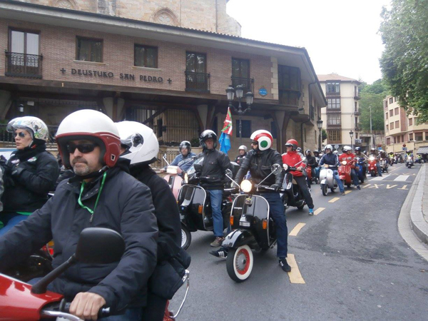 concentracion vespas lambrettas bilbao