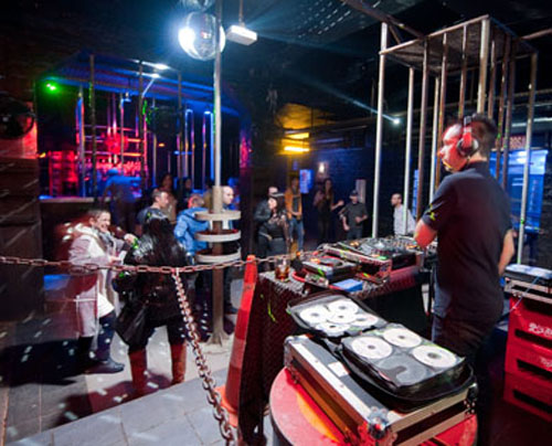 el balcon de la lola ambiente dj